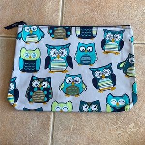 Thirty One Large Zipper Pouch-Owls